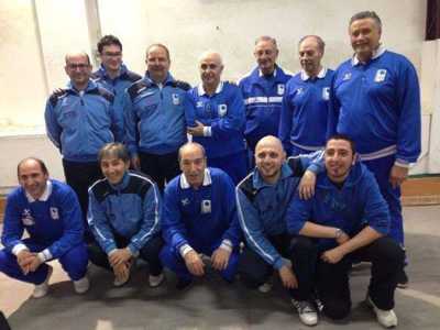 I giocatori di bocce della Sammichele in formazione